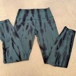 Lululemon blue tye dye leggings